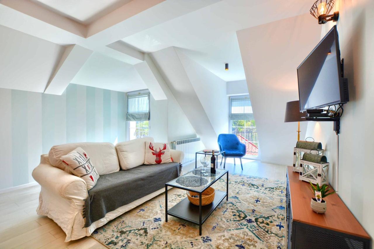 Apartament Beztroski Ustrzyki Dolne Bagian luar foto