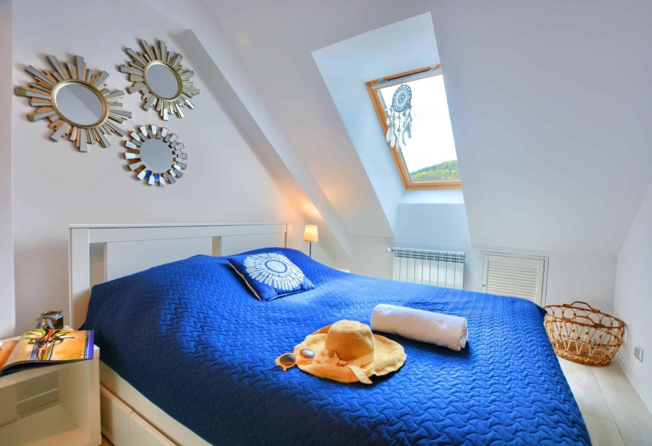 Apartament Beztroski Ustrzyki Dolne Bagian luar foto