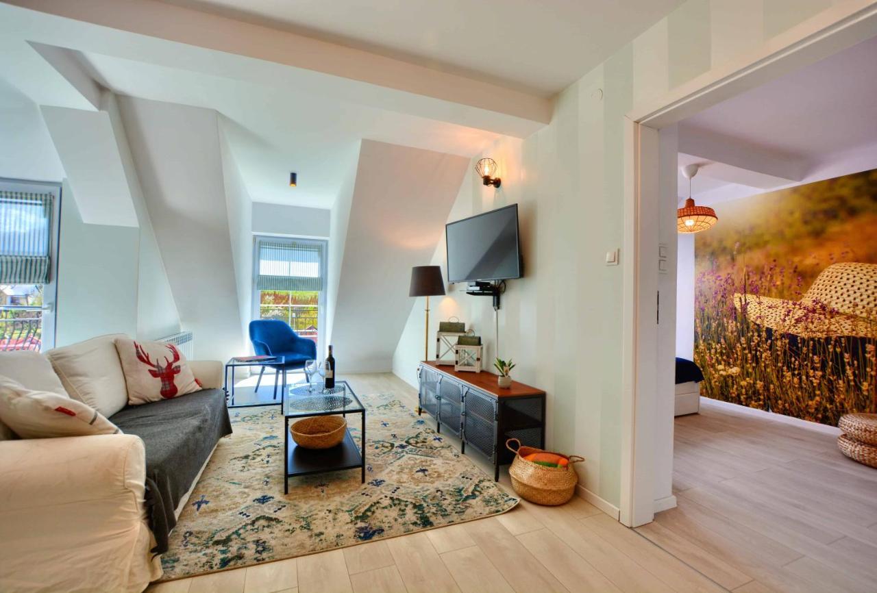 Apartament Beztroski Ustrzyki Dolne Bagian luar foto
